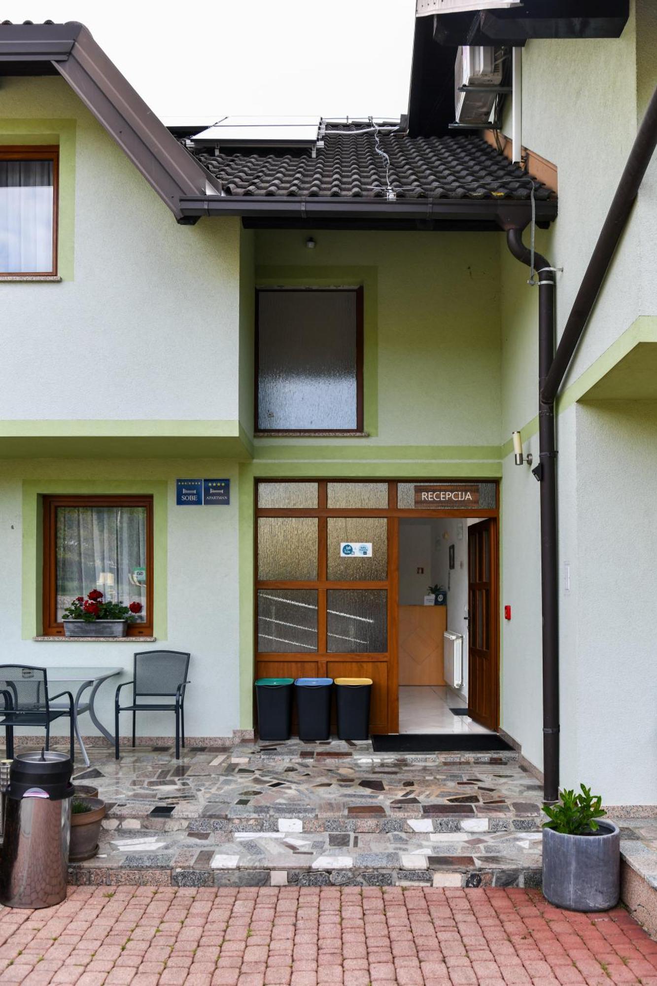 Villa Cancar Grabovac  Exteriör bild