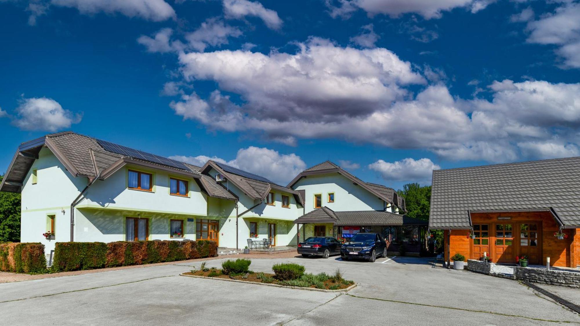 Villa Cancar Grabovac  Exteriör bild