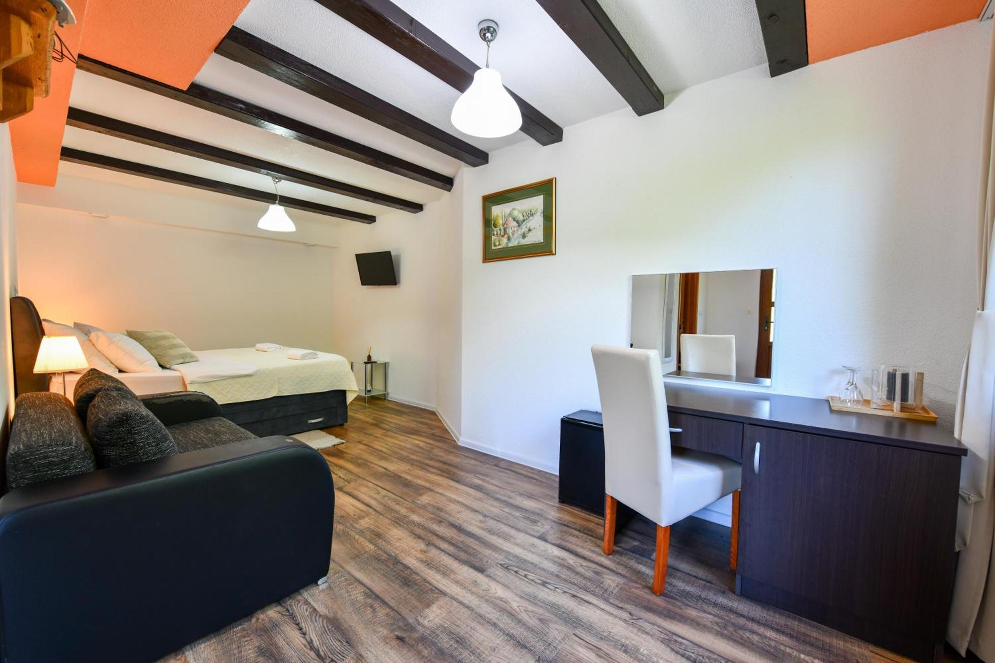 Villa Cancar Grabovac  Exteriör bild