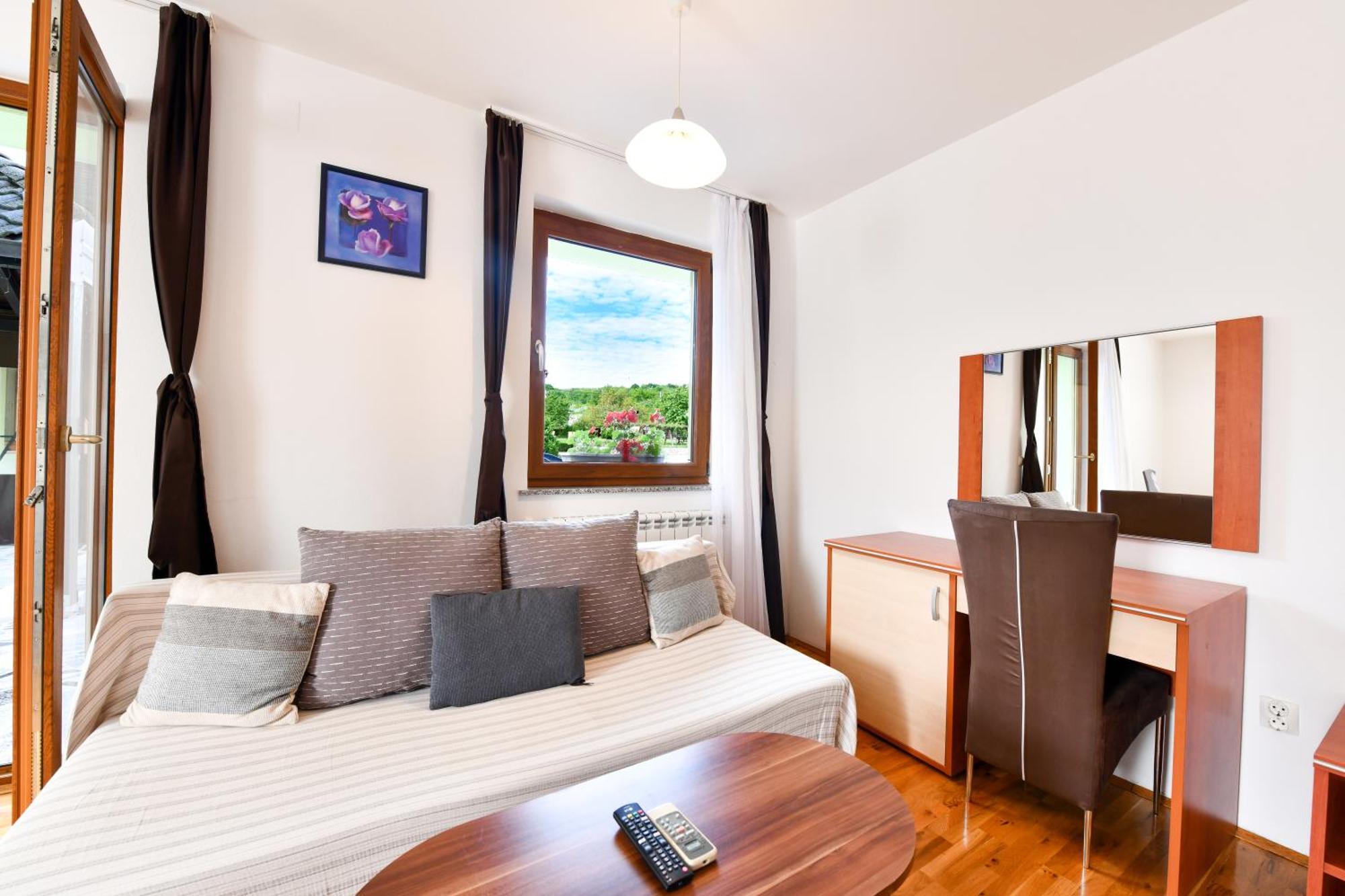 Villa Cancar Grabovac  Exteriör bild
